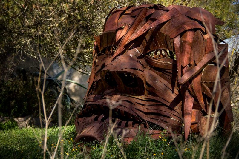 els agullons san joan de mediona escultura