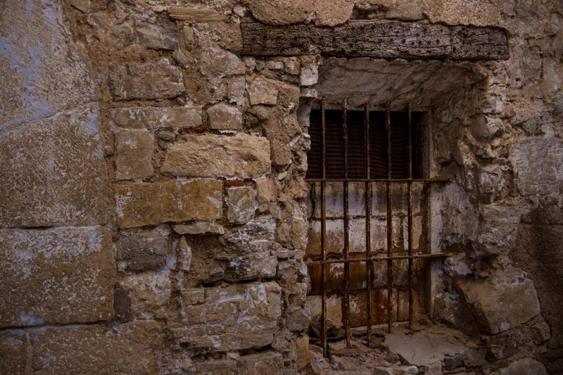 finestra de ferro antiga la llacuna