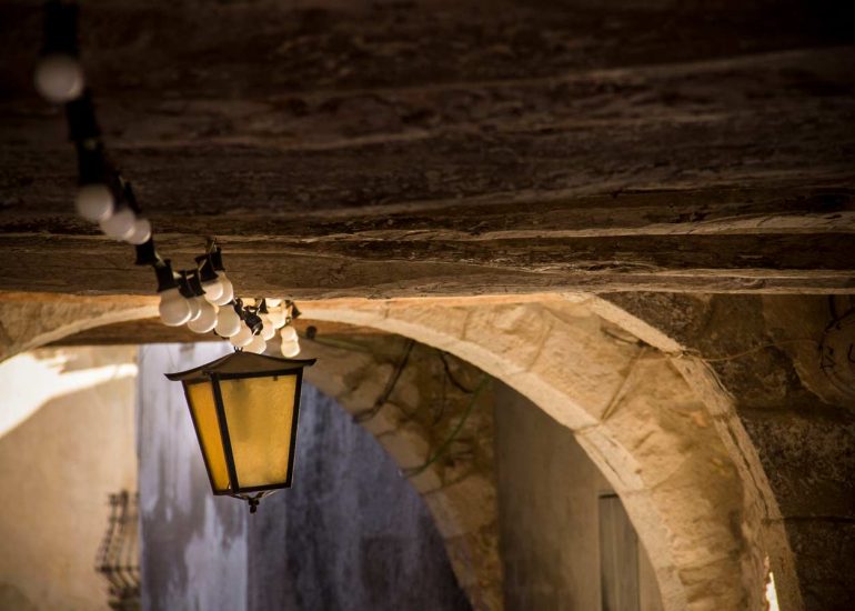 les llums de la plaça de la llacuna