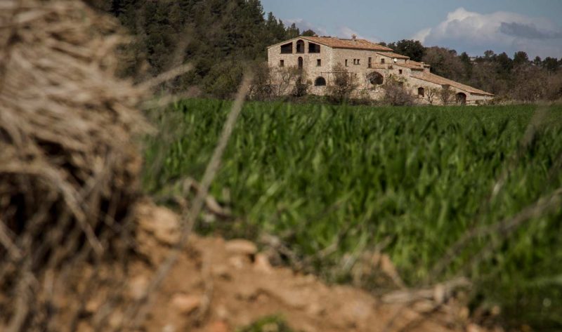 masia a la llacuna anoia catalunya
