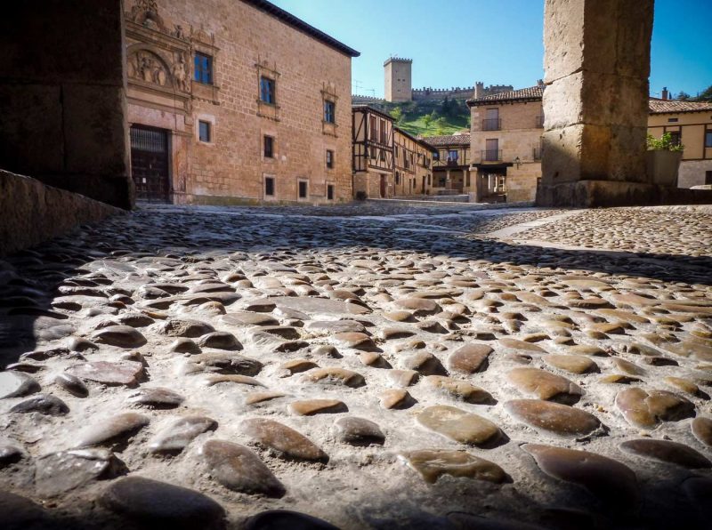 antigua plaza de peñaranda de duero señorial