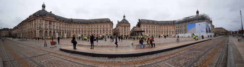 Place de la Bourse sense miralls