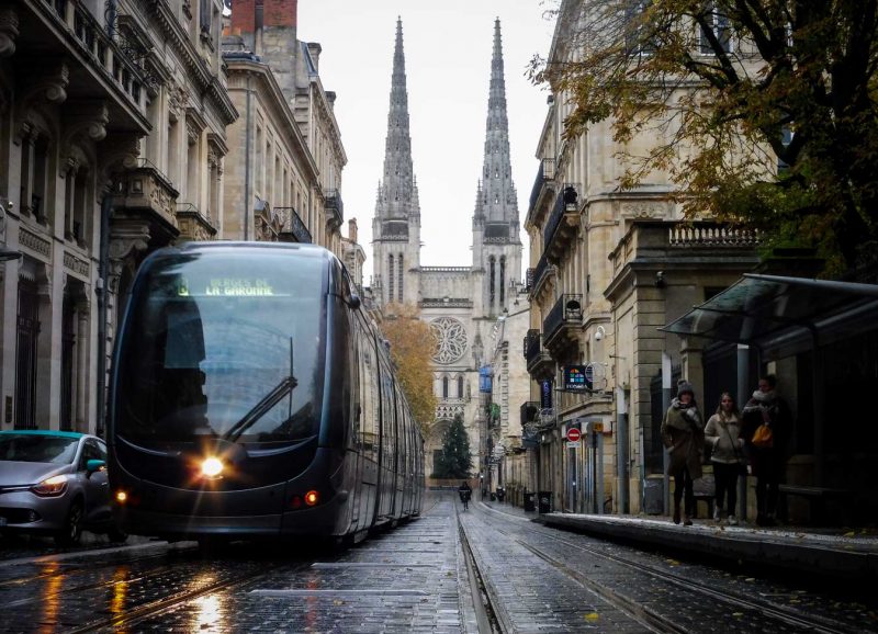 trambia tranvia catedral gòtica burdeus frança