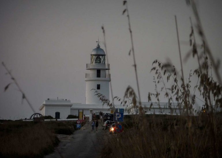 menorca far de caballeria quan es fa fosc