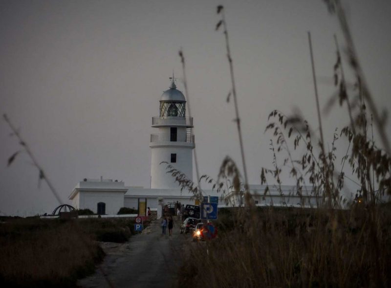 menorca far de caballeria quan es fa fosc