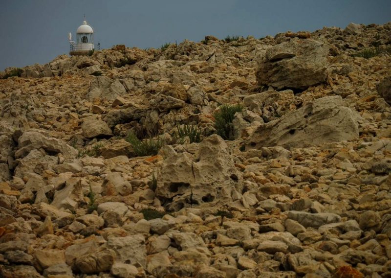 un tros de far punta nati