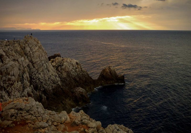 roques far punta nati menorca