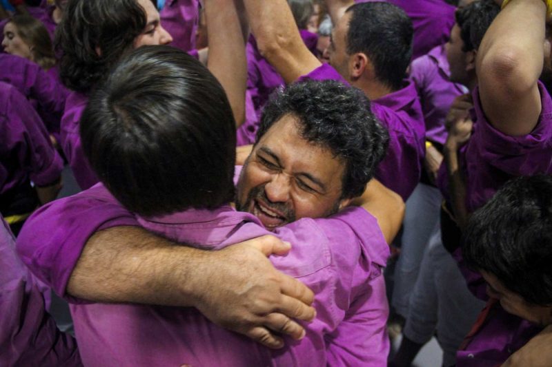 abraçada moixiganguera