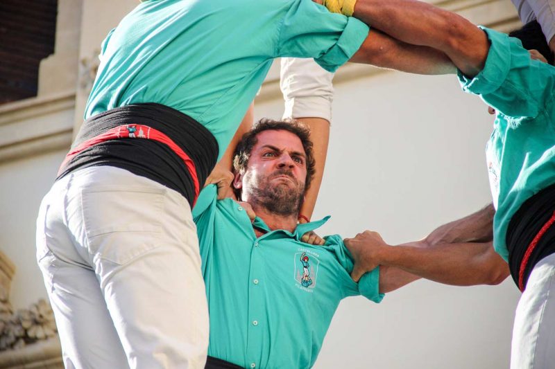 aguantar castellers de vilafranca