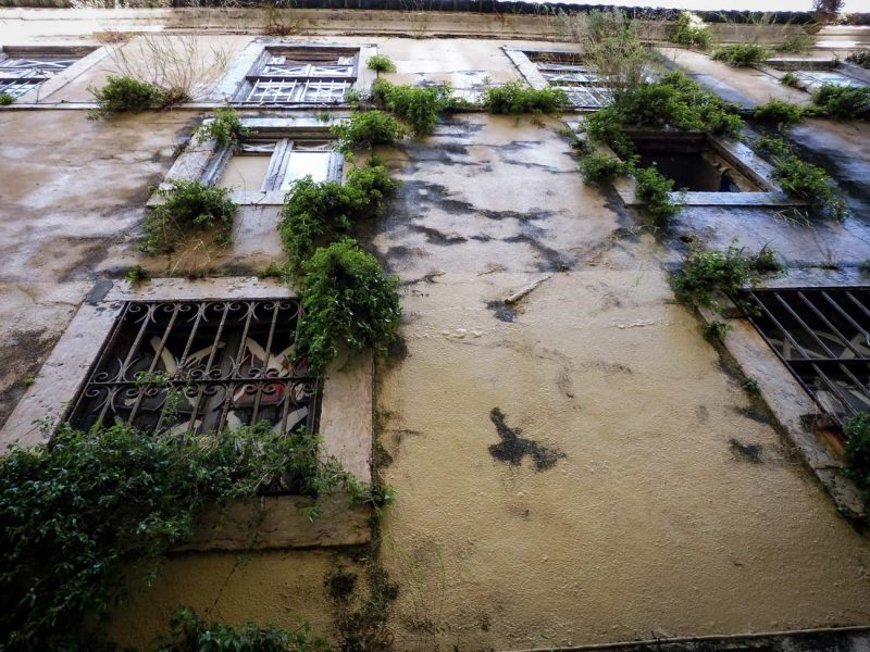 façana antiga lisboa avandonada