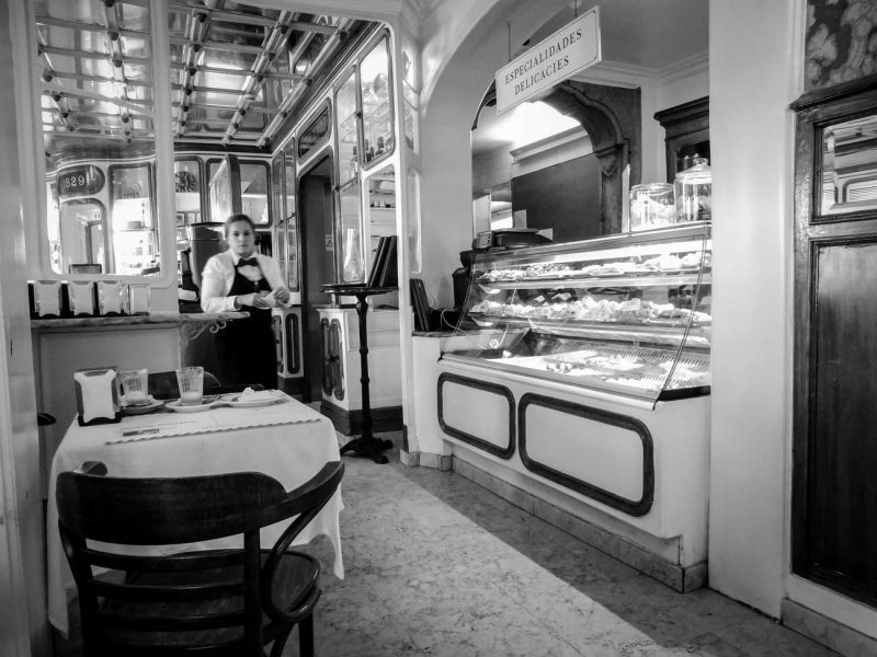 interior confeitaria nacional lisboa blanc i negre