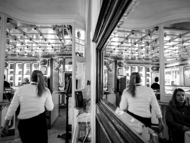 interior confeitaria nacional lisboa