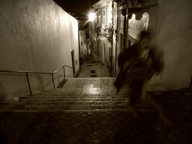 escales alfama lisboa capvespre