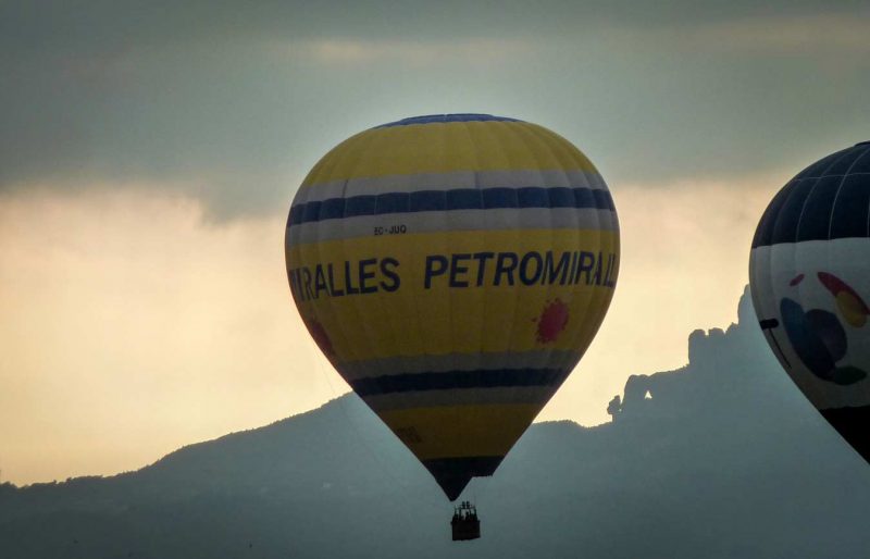 globus petromiralles roca foradada montserrat