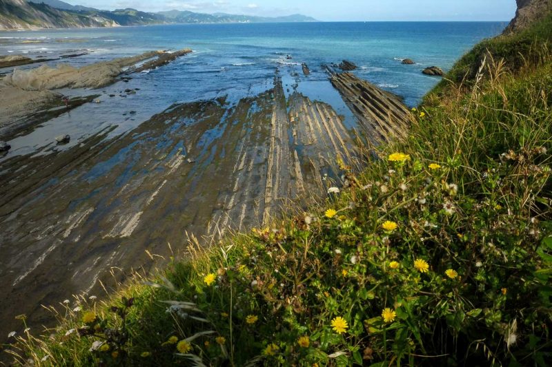 flysch zumaia bajamar