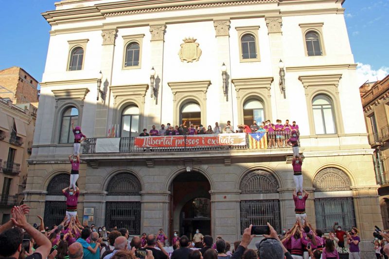 Moixiganguers, Pilars arribada de la Flama del Canigó, Igualada, Juny 2021