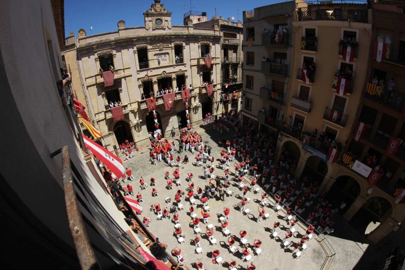 Colla Vella i Colla Joves Xiquets de Valls, Pilars de 5 per Sant Joan, Valls, Juny 2021 prova antígens
