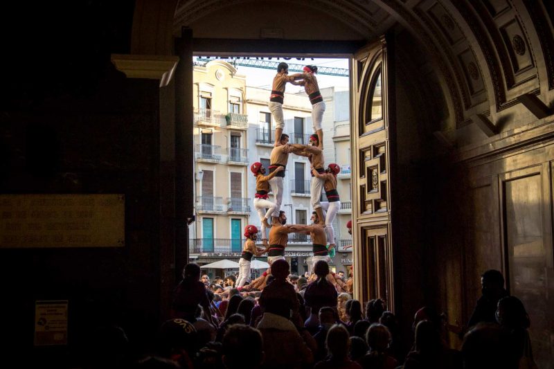 torre de 7 2de7 2d7 des de dins de l'ajuntament Xiquets de Reus, Diada dels Xiquets de Reus,
