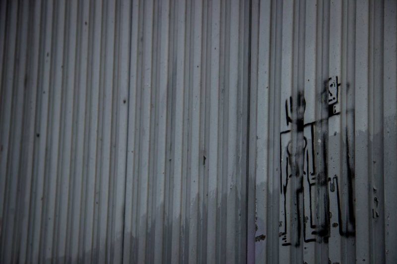 logotip desigual a una porta del rec d'igualada