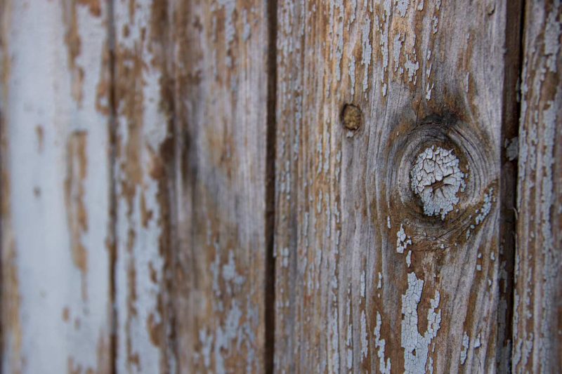 portes antigues de fusta rec igualada