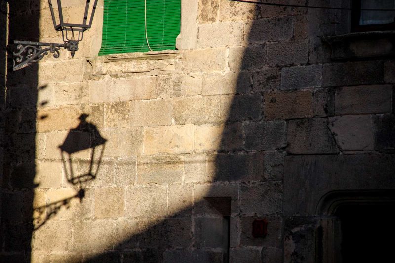 Ombra fanal de carrer a Conesa Conca de Barberà
