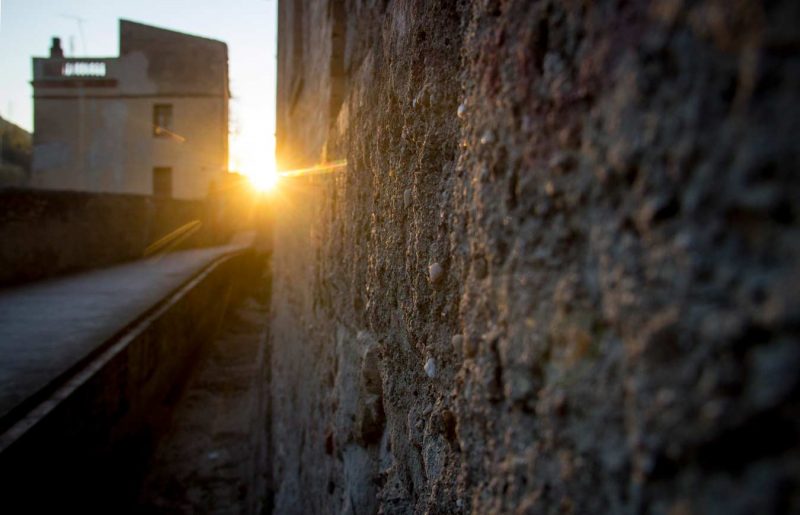 el sol se'n va la lluna em vé a buscar i sortim sols de casa barri rec igualada