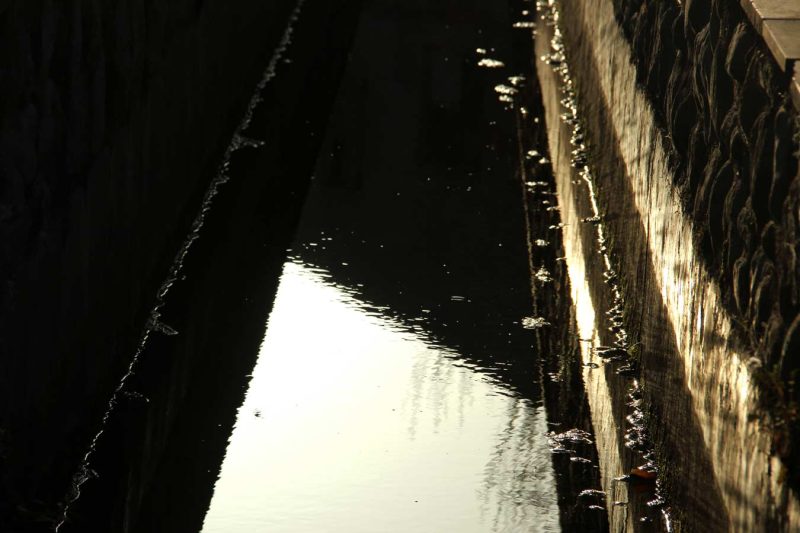 canalització aigua rec igualada