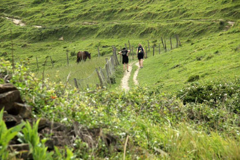 walking sakoneta caminant per sakoneta